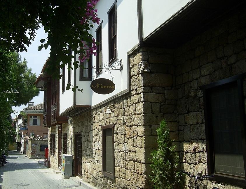 Otel The Ninova 3*
