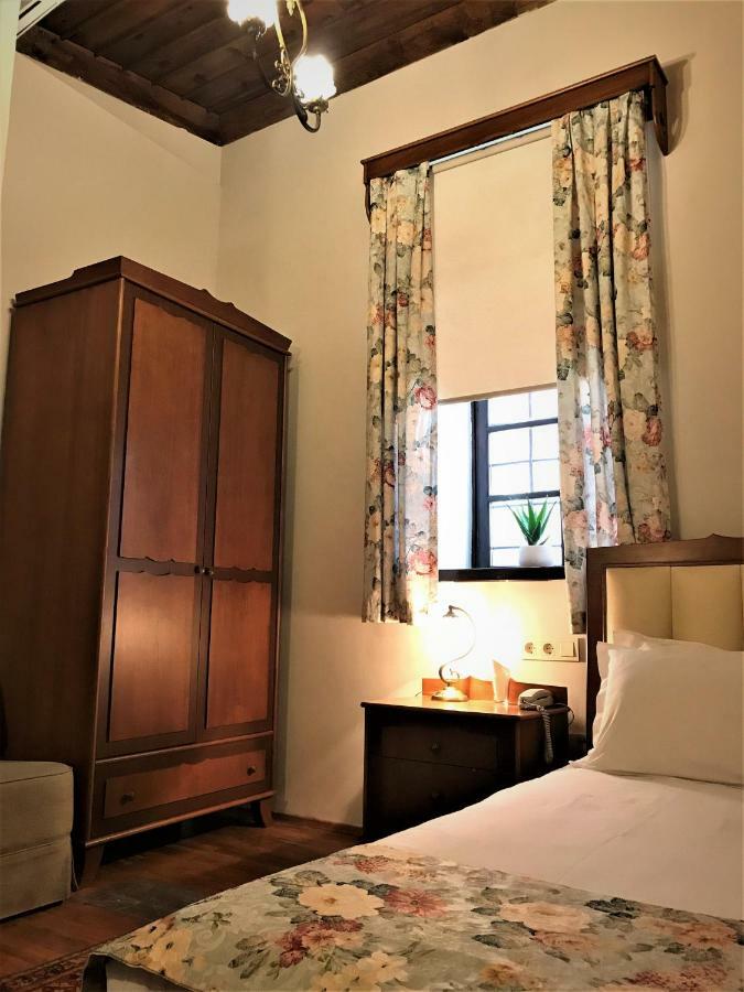 The Ninova Otel